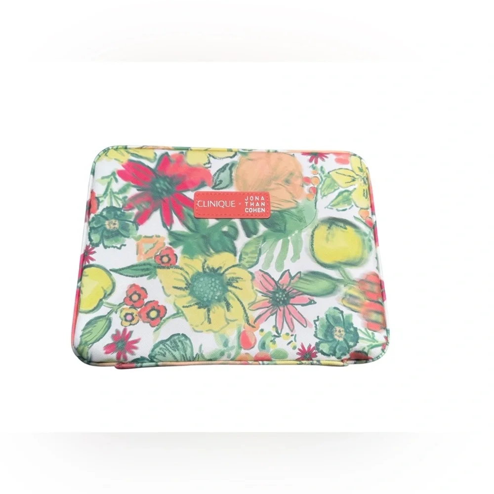 Clinique x Jonathan Cohen Large Travel Cosmetic Case
